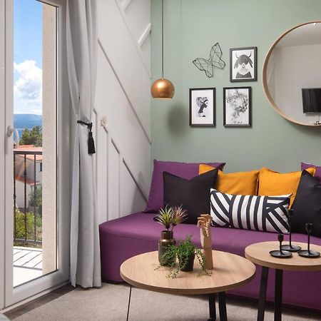 Apartments Valentina Bol Bagian luar foto