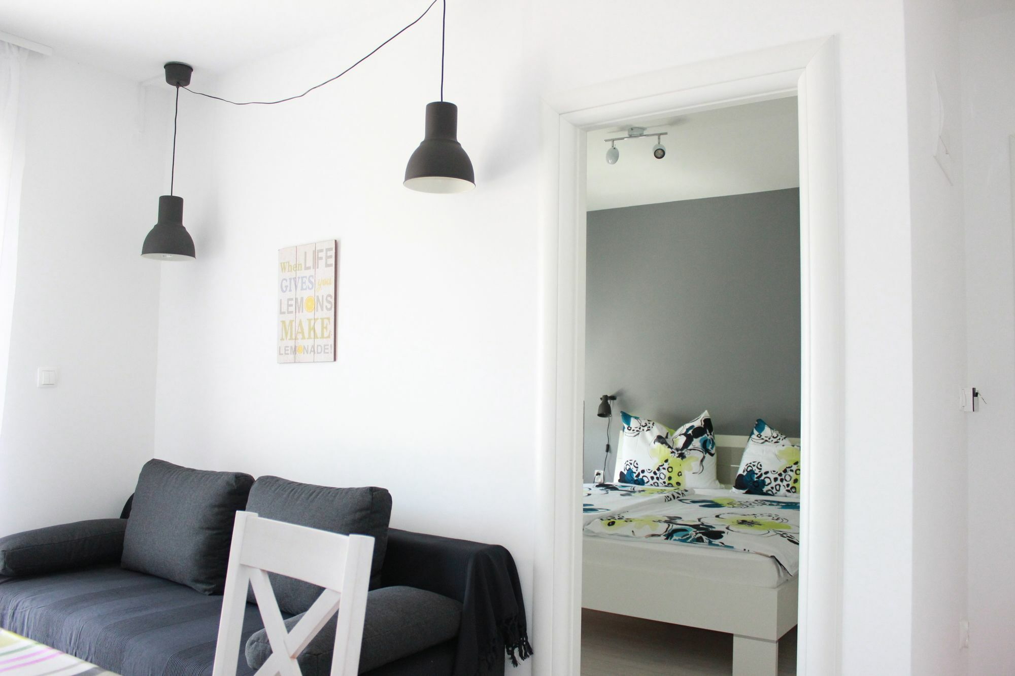Apartments Valentina Bol Bagian luar foto